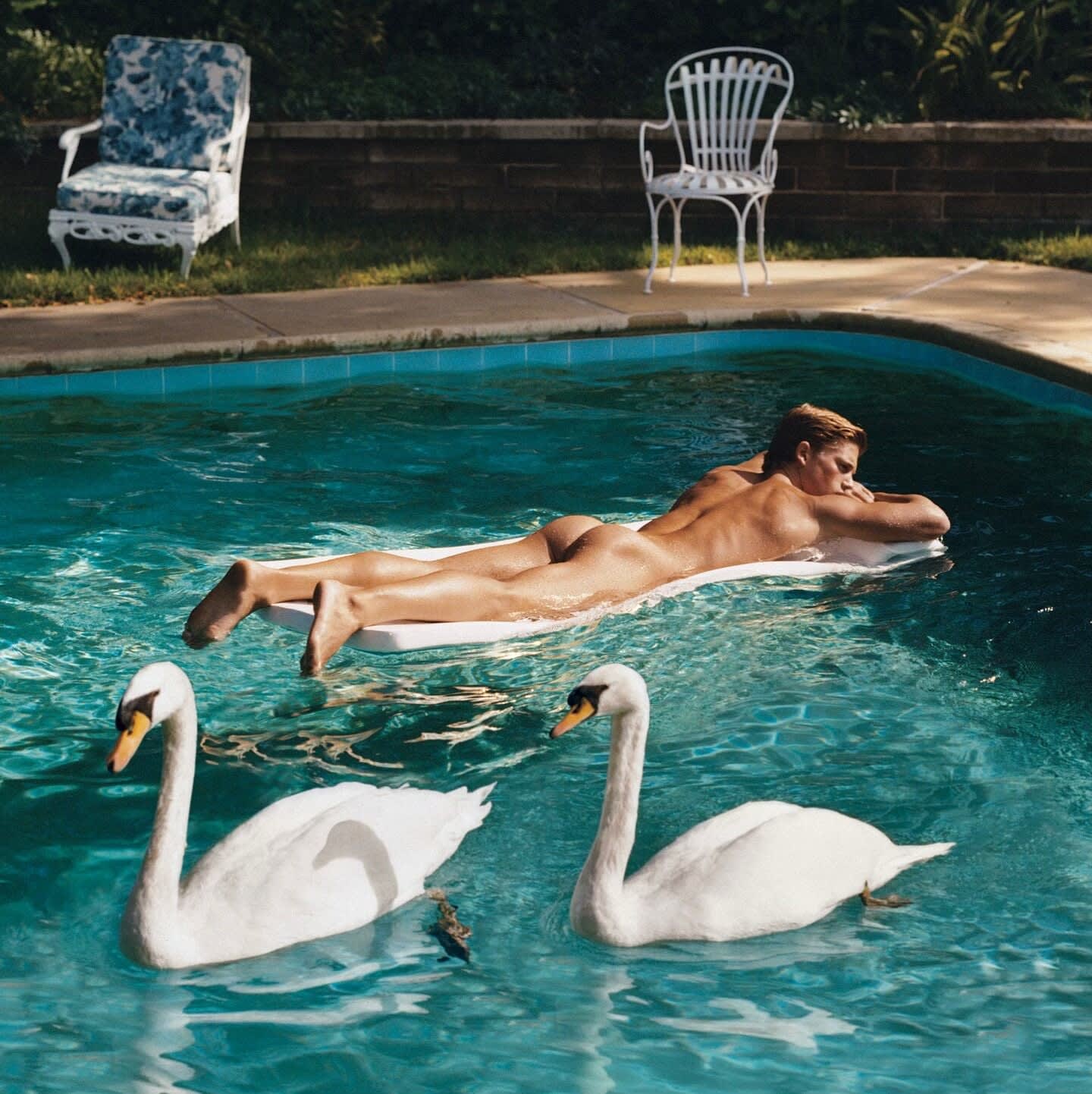 Bruce Weber, Pool time with friends, Santa Barbara, California, 2001.