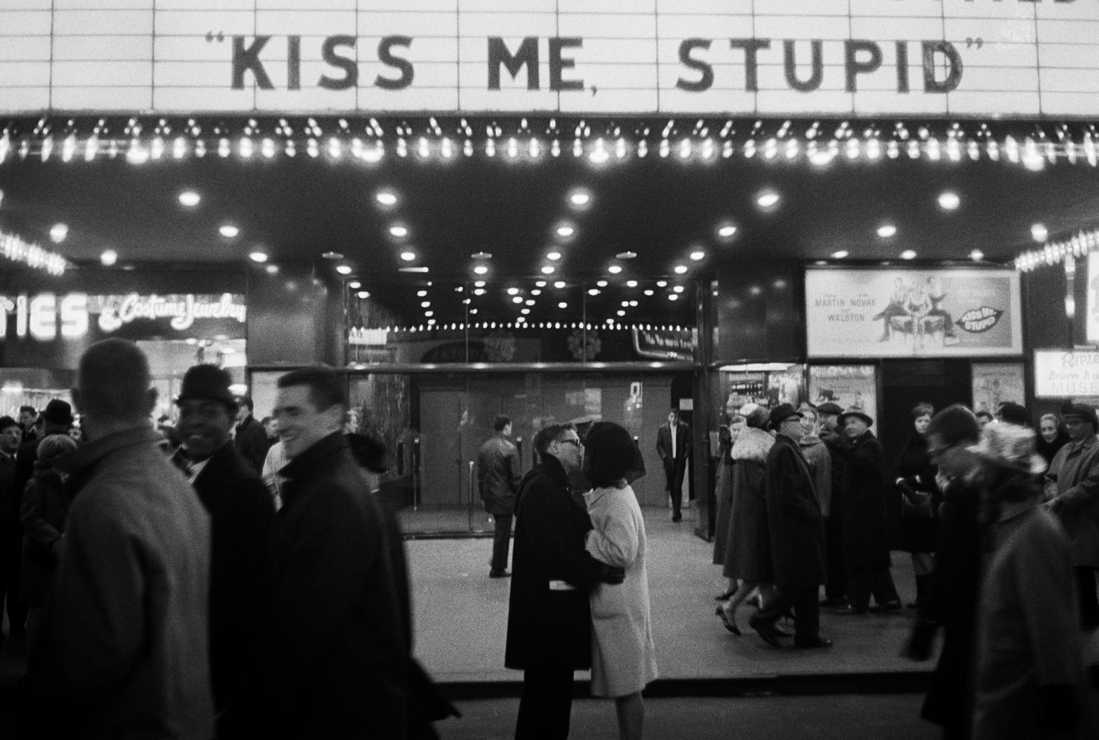 Joel Meyerowitz, New Year's Eve, New York City, 1964-1965.