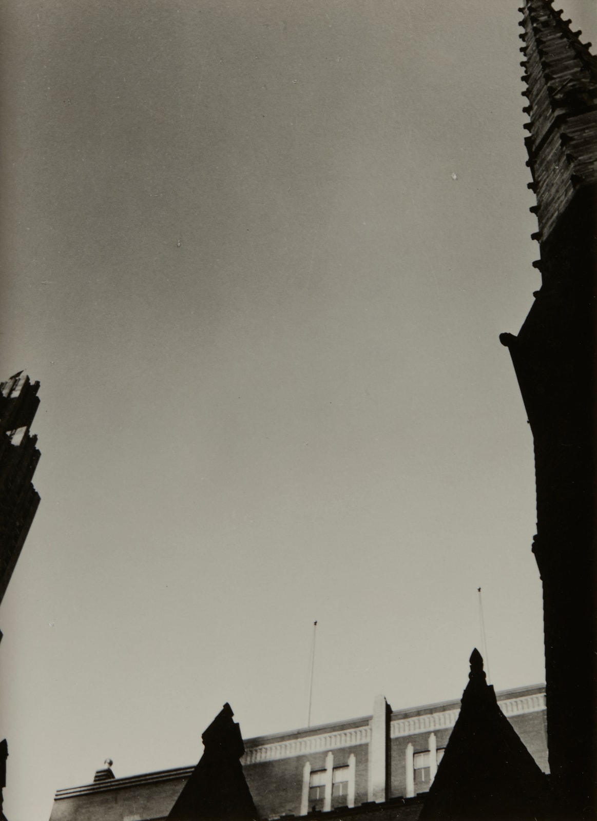 Dorothy Norman, Church, New York City, 1932.