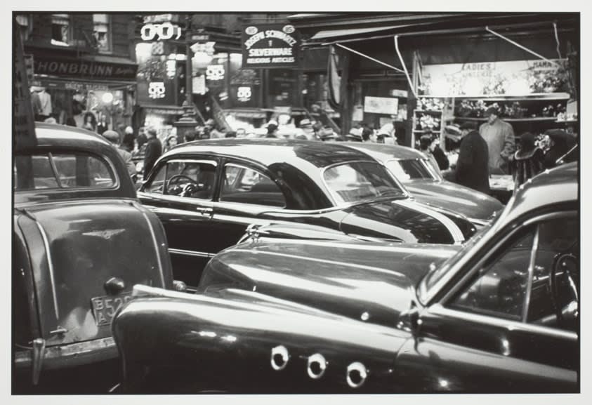 Louis Faurer, Orchard Street, New York City, 1948.