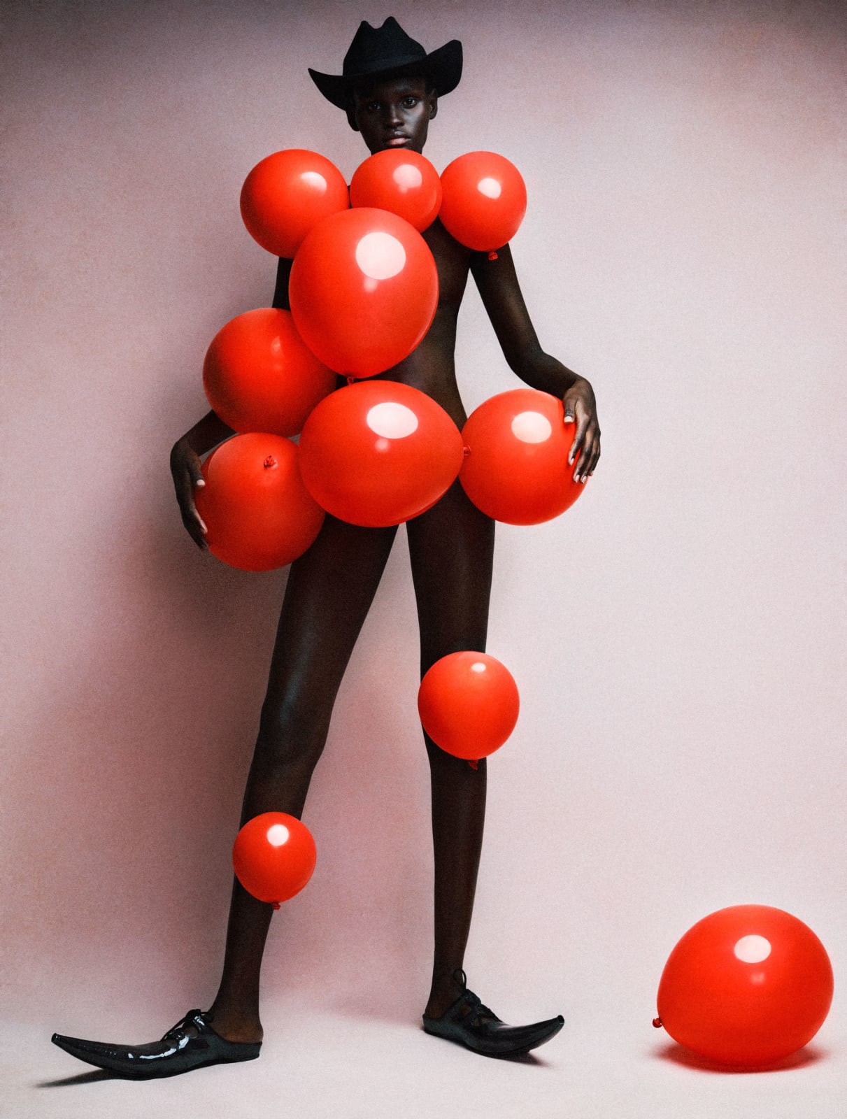 Txema Yeste, Red Baloon Cowboy/ Ayuen, 2024.