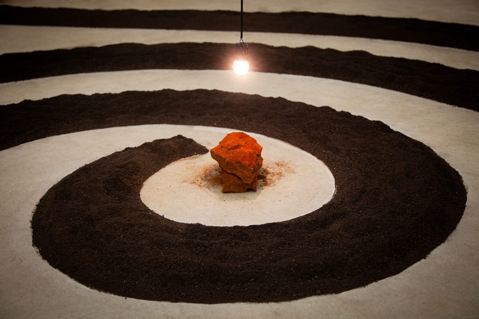 Laura Belém, Montanha em espiral, 2023