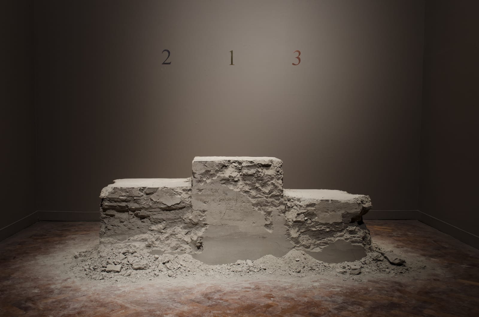 Lais Myrrha, Pódio para ninguém, 2010-2013