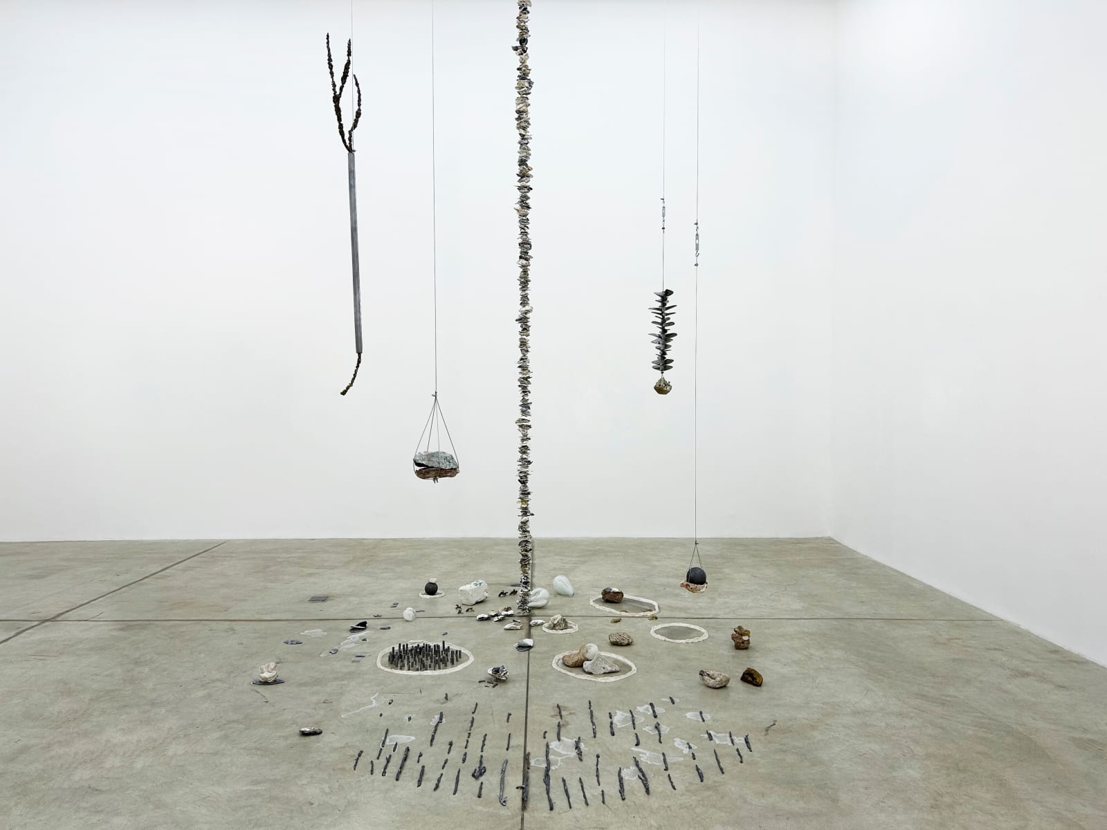 Jonas Arrabal, Humanos, inumanos, orgânicos e industriais #1, 2022