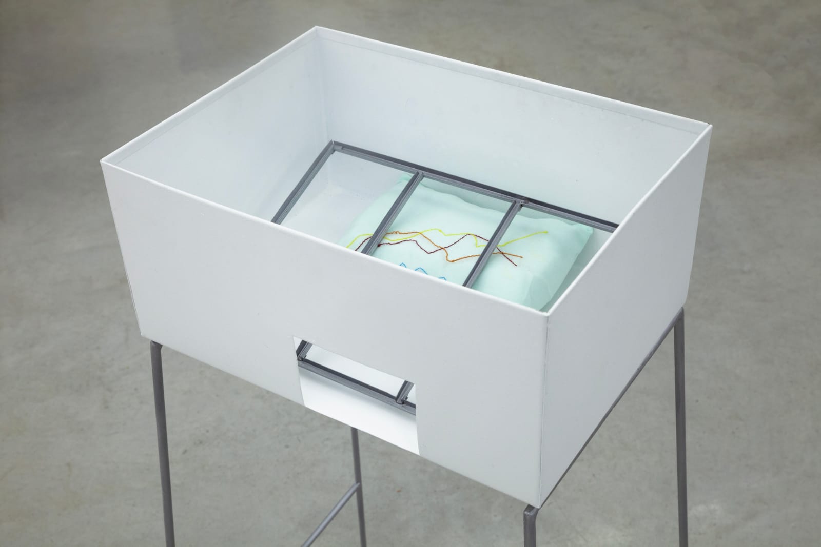 Débora Bolzsoni, Sonambular (maquete) [Somnambular (mockup)], 2023