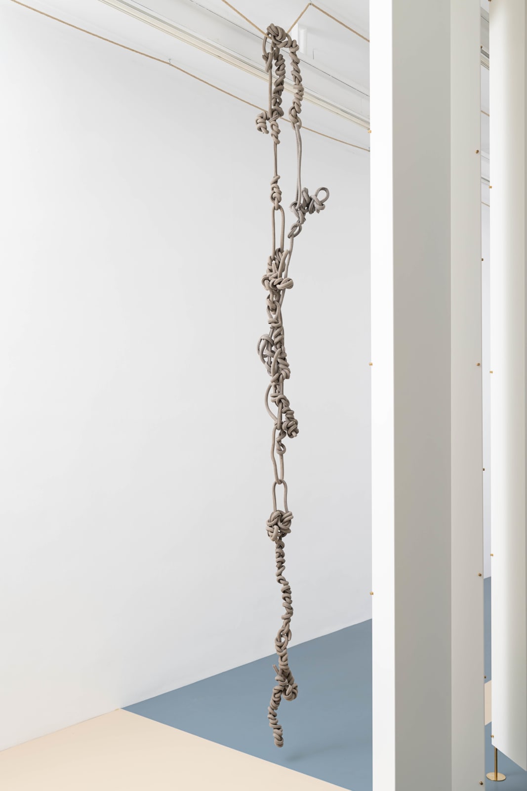 Leonor Antunes, discrepâncias com M.S. #8 [discrepancies with M.S. #8 ], 2020