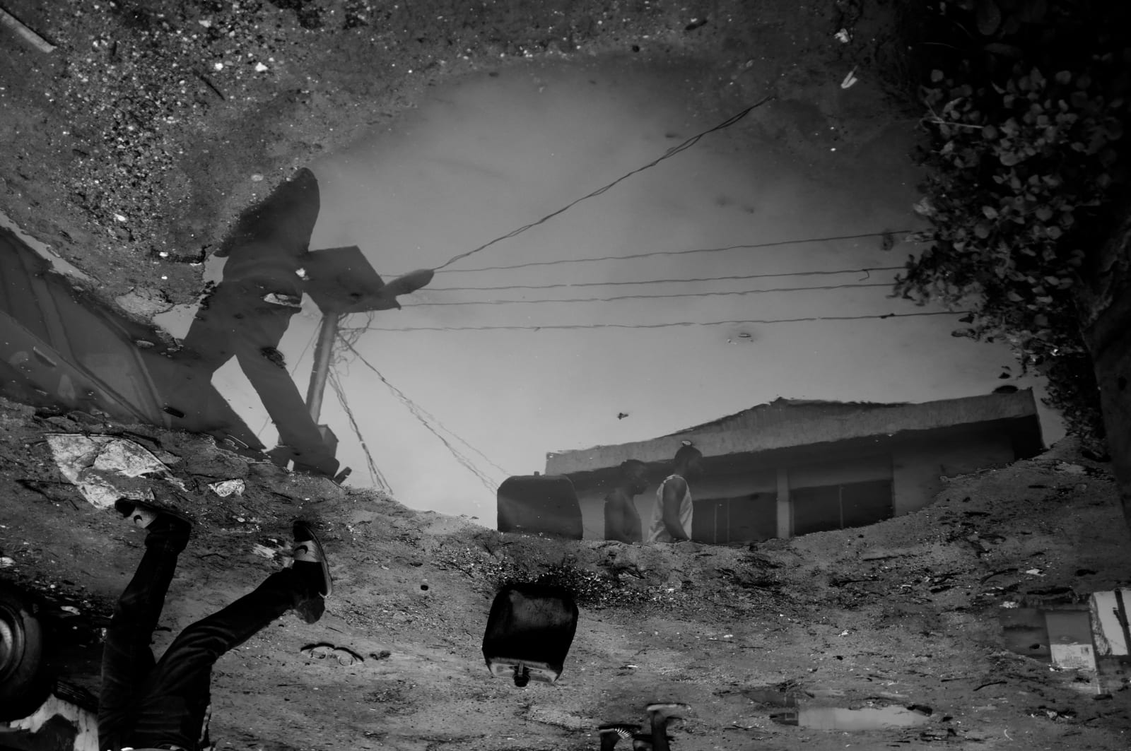 Logo Oluwamuyiwa, Monochrome Lagos , 2013-