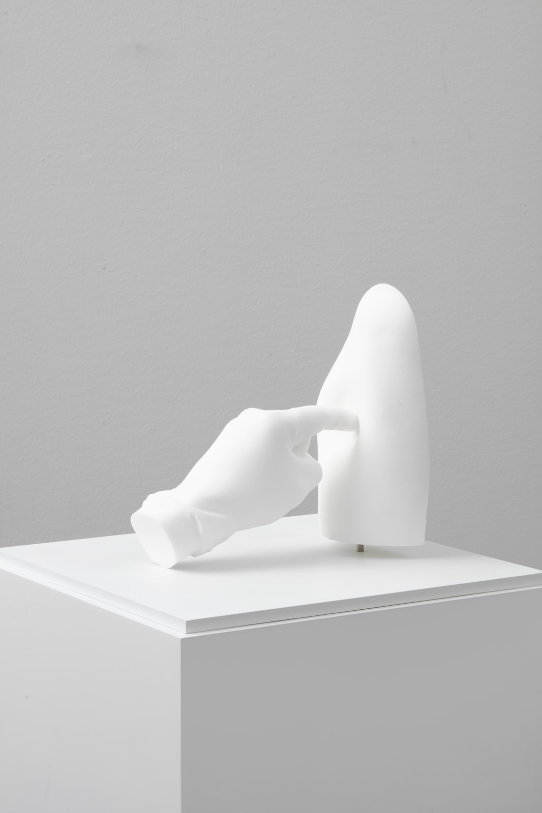 Kari Vehosalo, There is a gap in between, where I end and you begin, 2021–2022