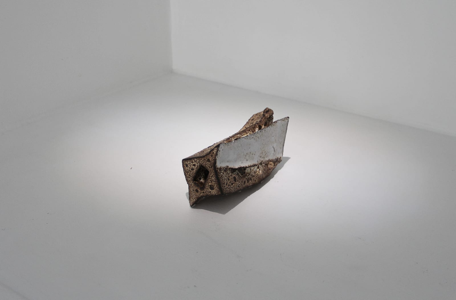 Trần Anh-Hùng, Vase no. 16, 2016-23