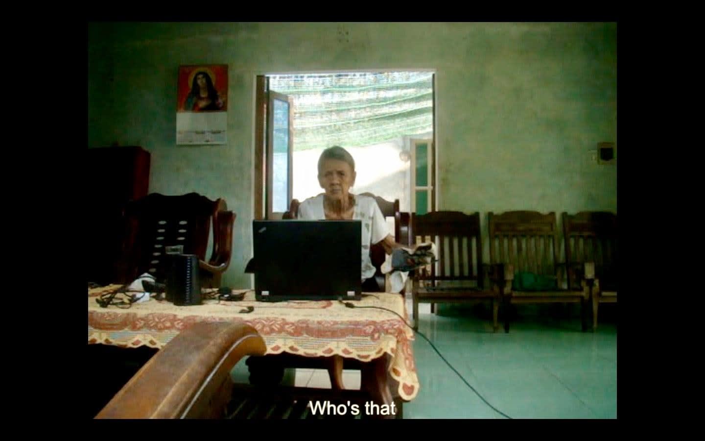 Huỳnh Công-Nhớ, My Grandmother's Broken Leg (Cái Chân Gãy Của Bà Tôi), 2021