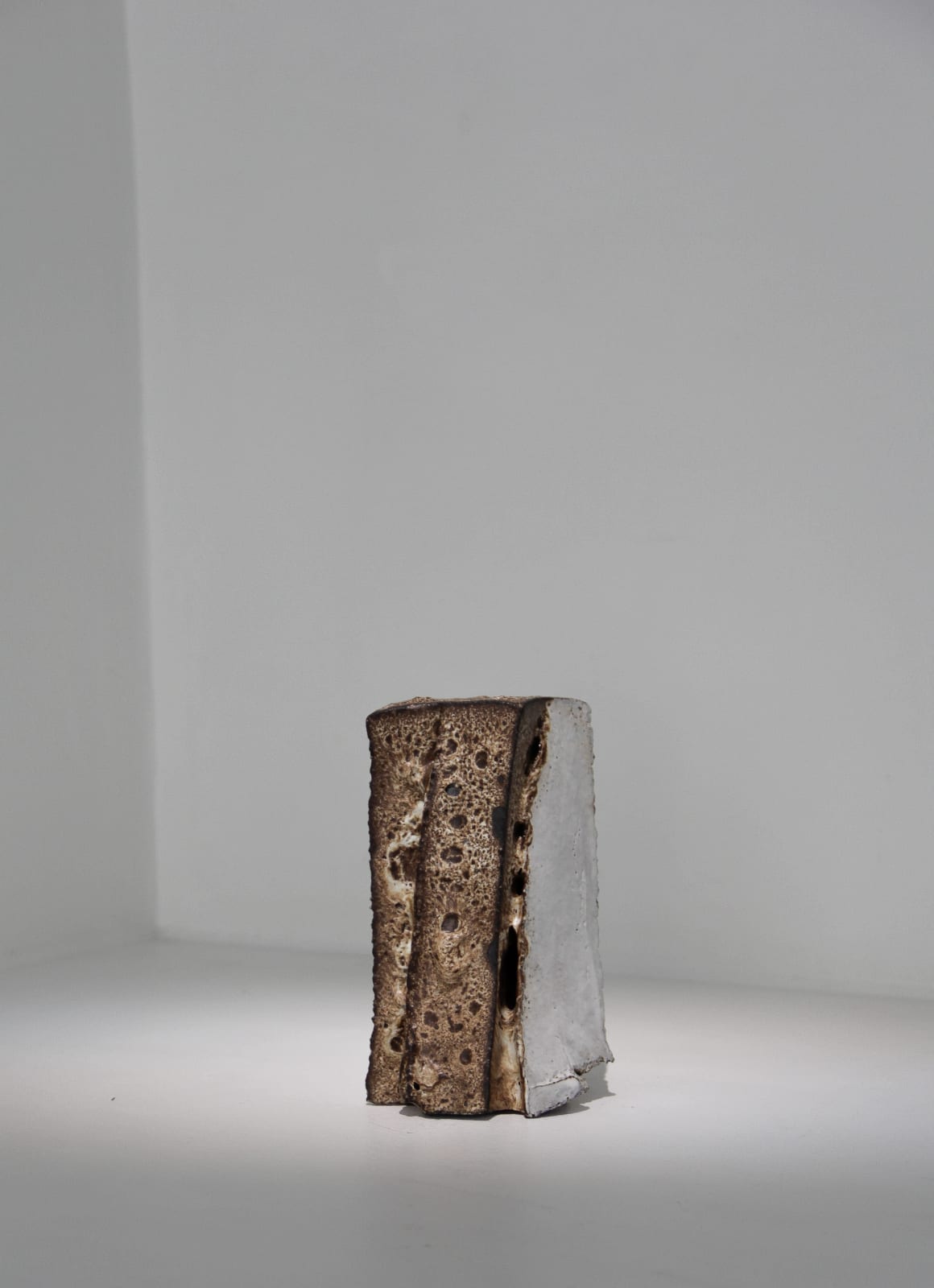 Trần Anh-Hùng, Vase no. 16, 2016-23