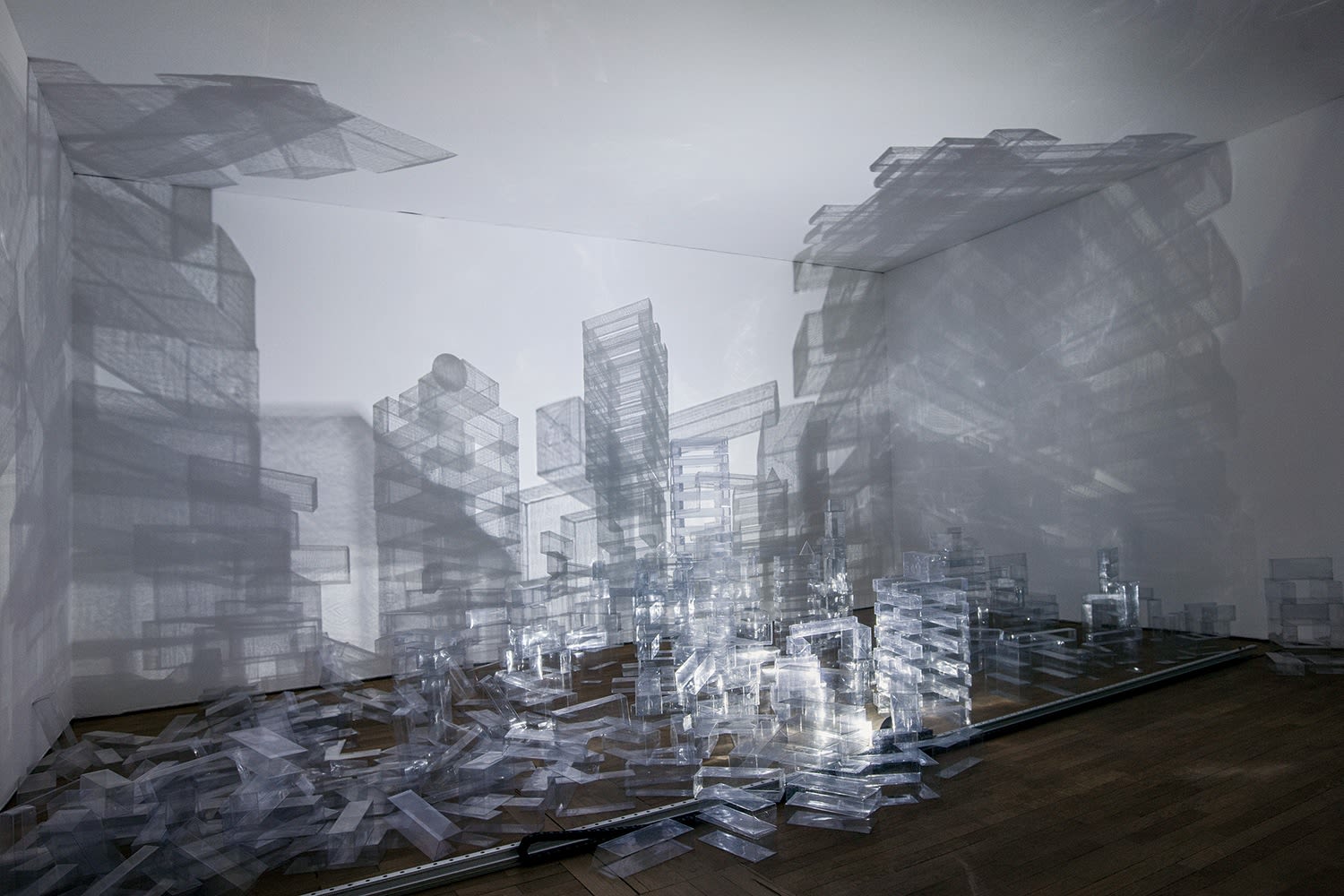 Wu Chi-Tsung 吳季璁, Crystal City 003 - Voyage 水晶城市 003 - 航行, 2010
