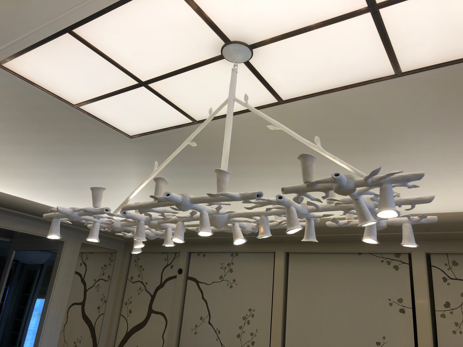 MANUELA ZERVUDACHI, Lustre Feuilles , 2020