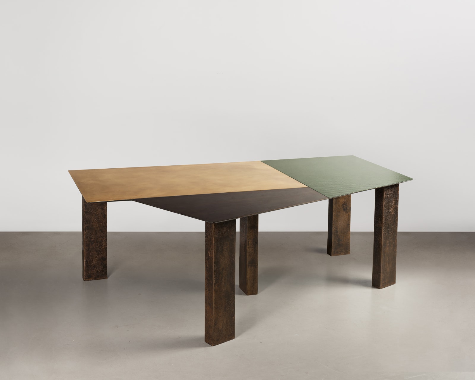 PATRICK E. NAGGAR, Polymorphic table, 2017