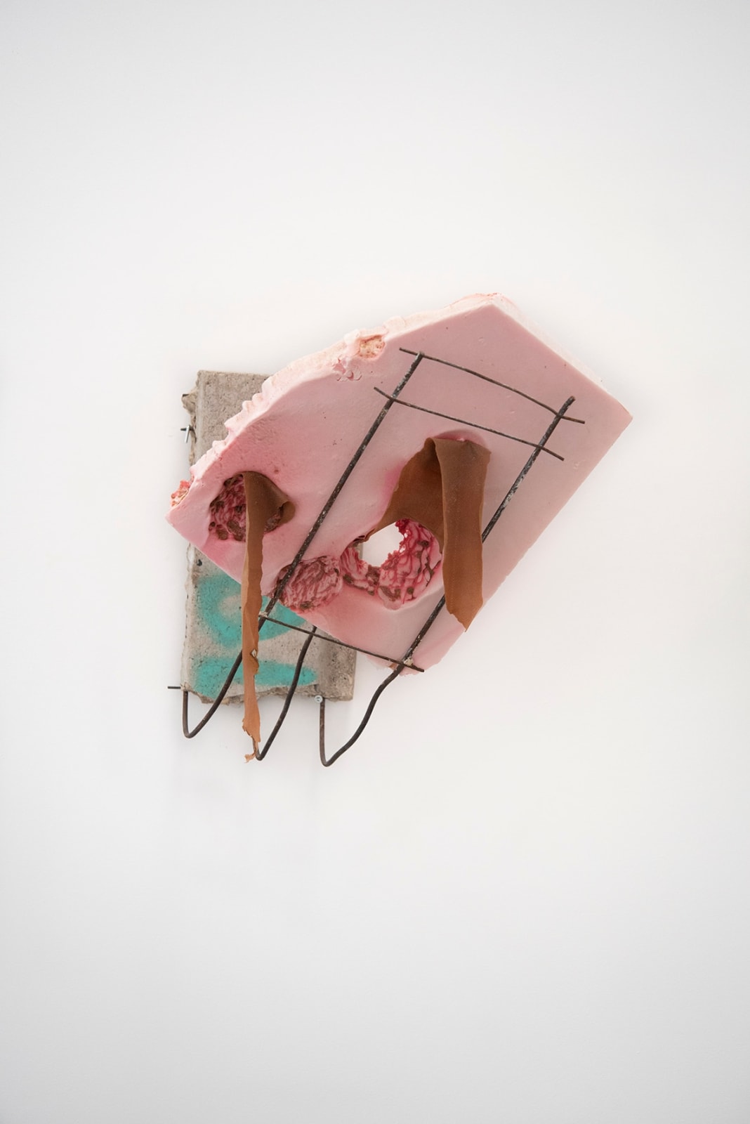 Anita MOLINERO, Sans titre (Les petits bétons de la petite ceinture) , 2015