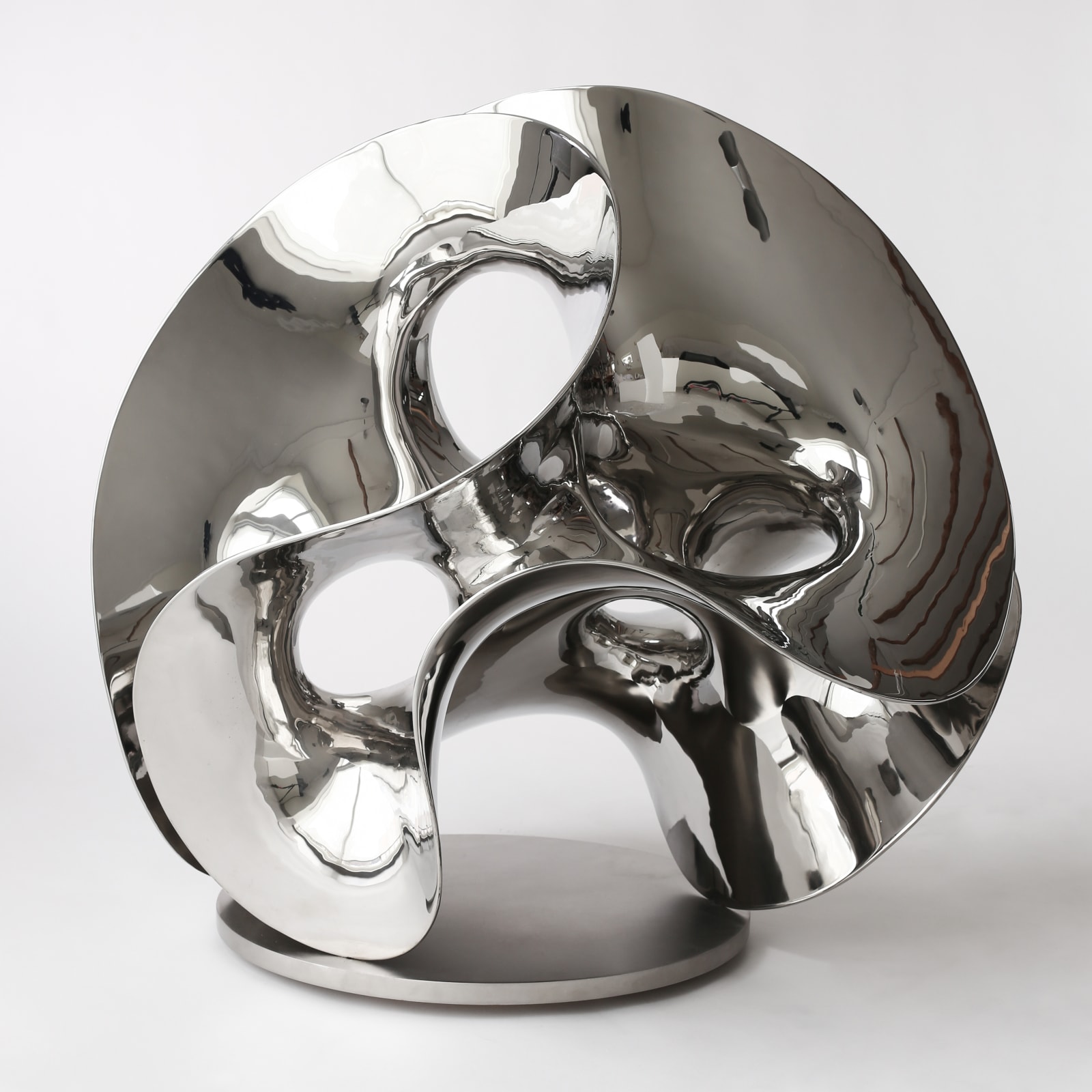 Eva Hild, Small Loop, 2022