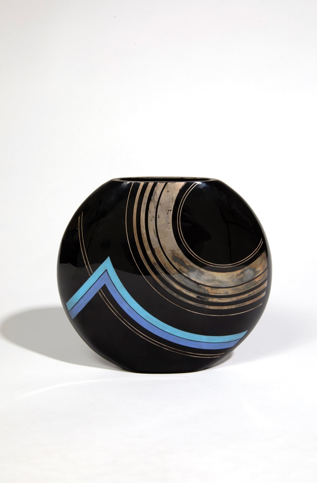 TRAVAIL FRANÇAIS, VASE, c. 1920