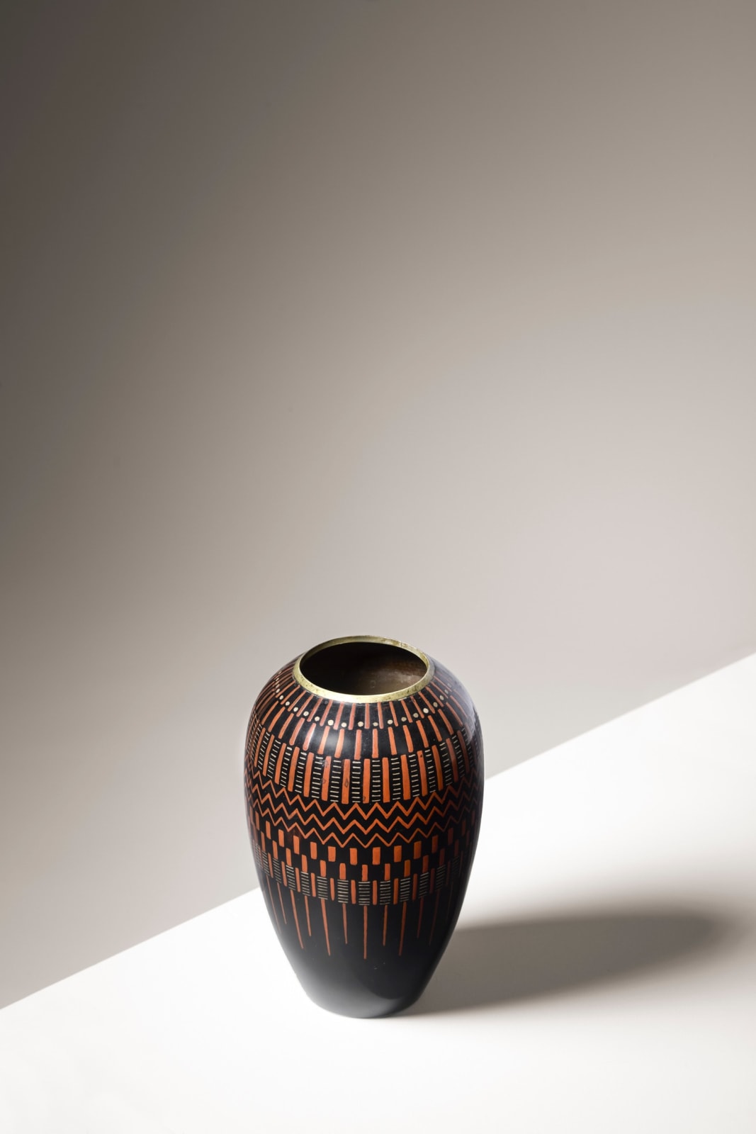 JEAN DUNAND, Vase, c. 1925