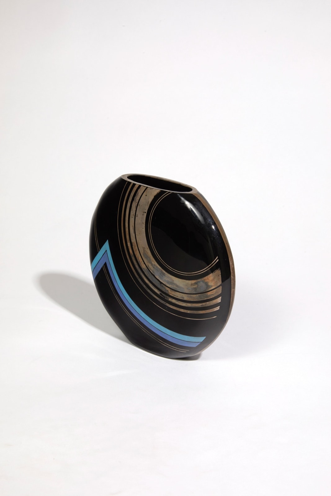 TRAVAIL FRANÇAIS, VASE, c. 1920