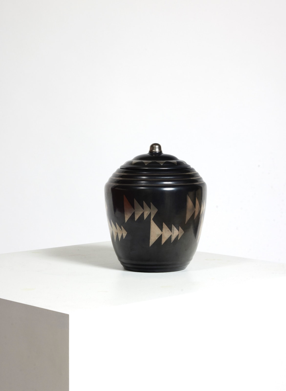 JEAN LUCE, JAR, c. 1928