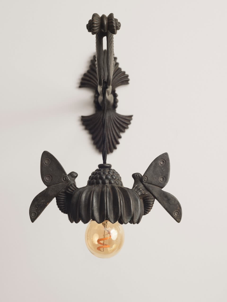 ARMAND-ALBERT RATEAU, Pair of wall lights , c. 1924