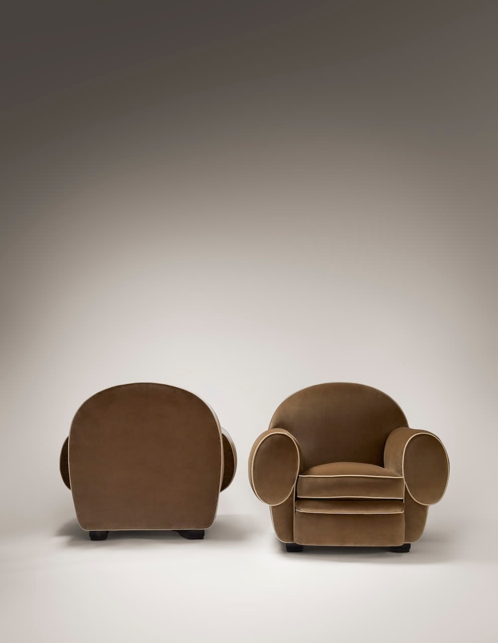 JACQUES-ÉMILE RUHLMANN, PAIR OF ARMCHAIRS 'ELEPHANT' , c. 1926