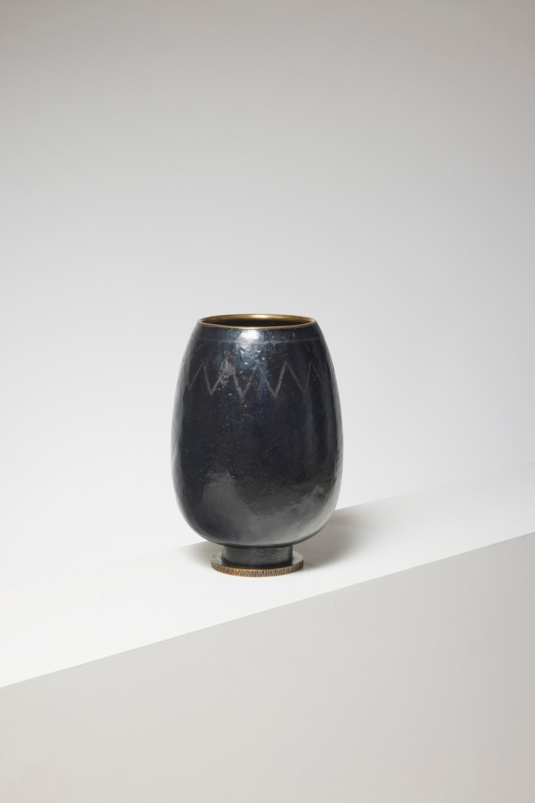 CLAUDIUS LINOSSIER, VASE, c. 1928