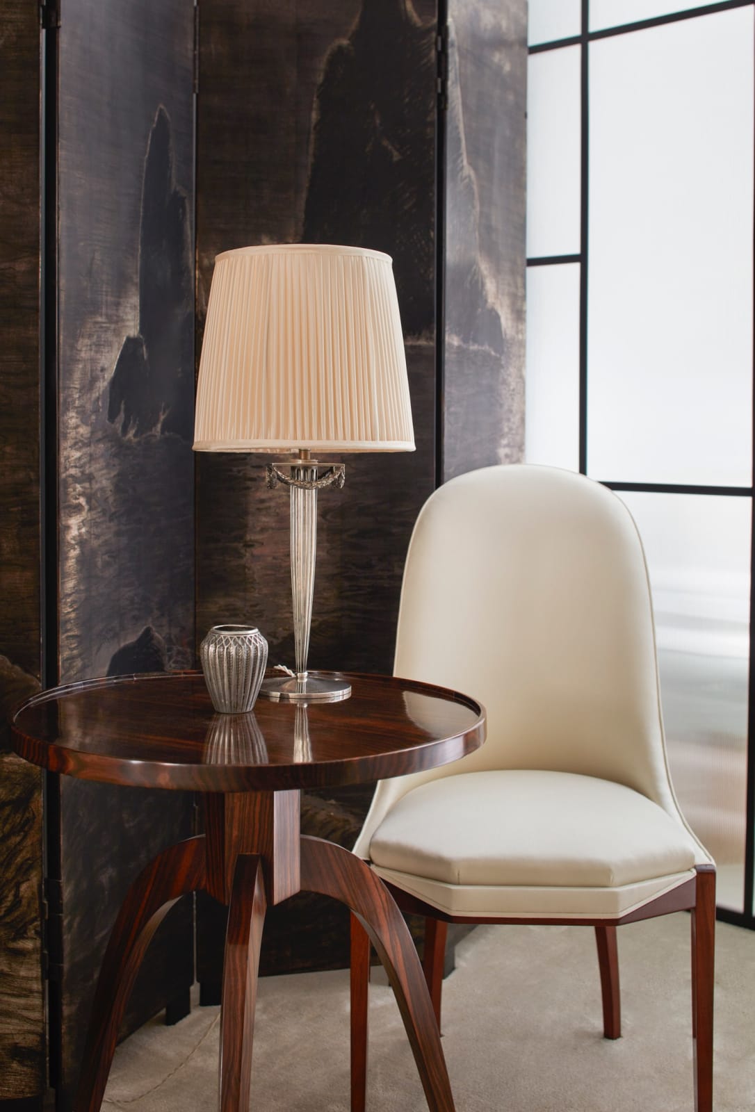 JACQUES-ÉMILE RUHLMANN, PAIR OF CHAIRS 'CUILLER', c. 1930