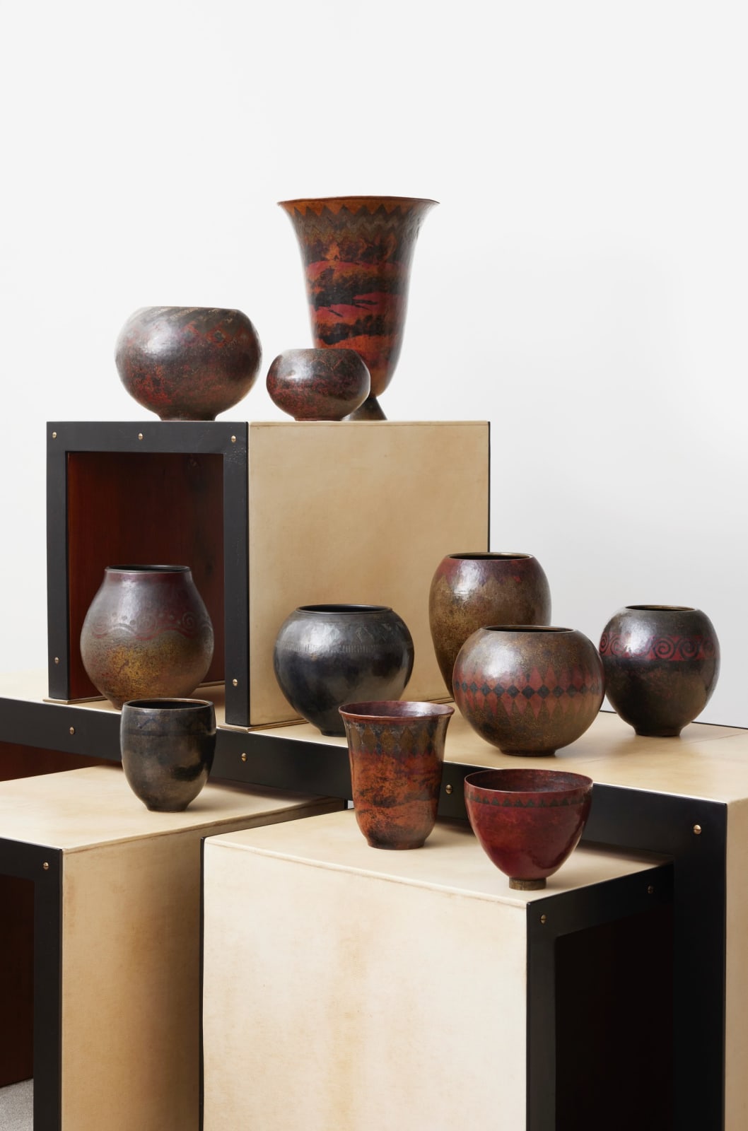 CLAUDIUS LINOSSIER, VASE, c. 1926