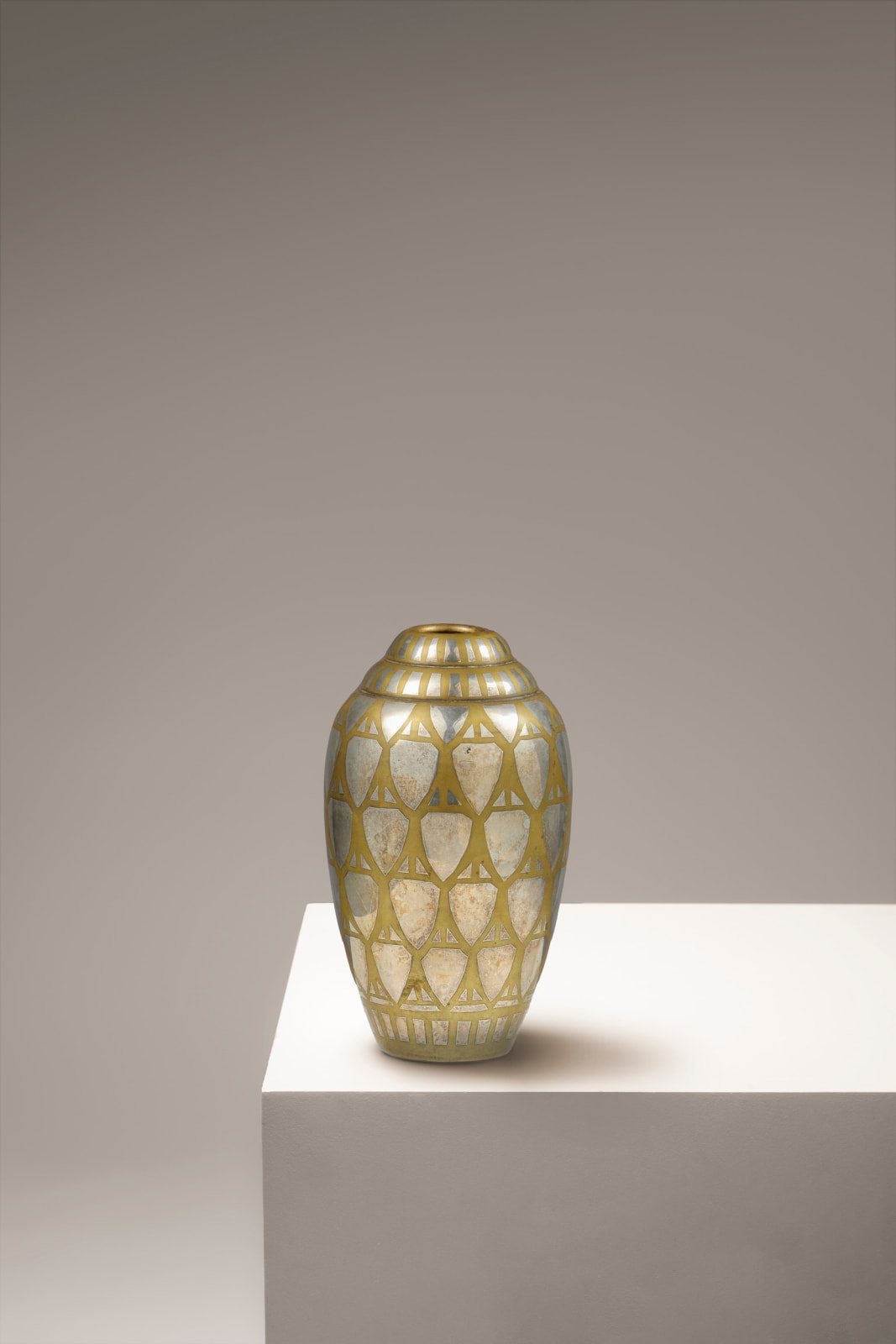 MAISON CHRISTOFLE, VASE "Ecailles" Collection "Dinanderies", c. 1925