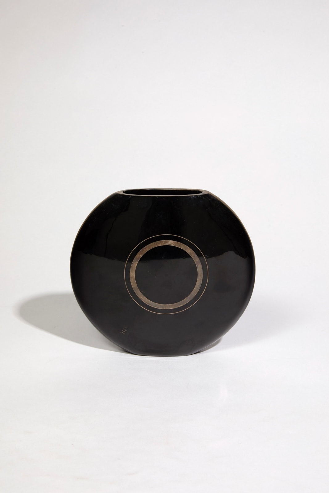 TRAVAIL FRANÇAIS, VASE, c. 1920