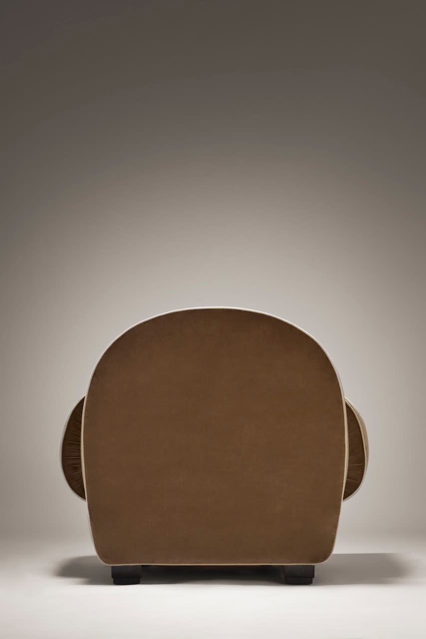JACQUES-ÉMILE RUHLMANN, PAIR OF ARMCHAIRS 'ELEPHANT' , c. 1926