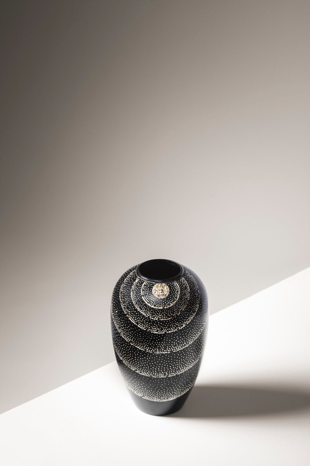 JEAN DUNAND, Vase, c. 1925