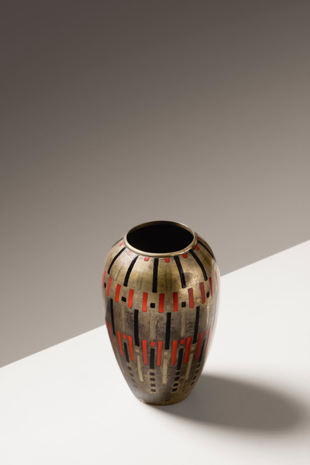 JEAN DUNAND, VASE 'BATONNETS VERTICAUX, RECTANGLES ET CARRÉS', c. 1925