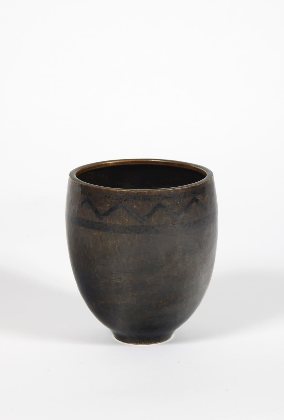 CLAUDIUS LINOSSIER, VASE 'LIGNE BRISEE', c. 1924