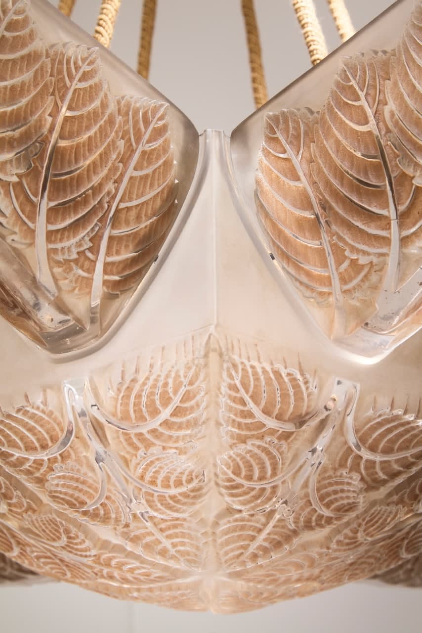 RENÉ LALIQUE, Suspension 'Noisetier' , c. 1924
