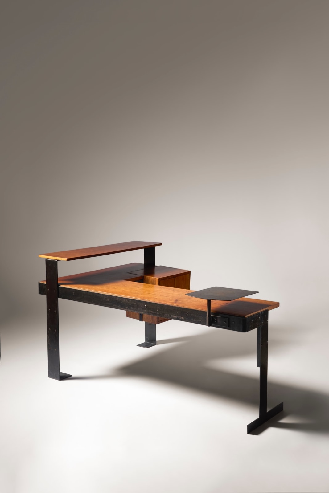 PIERRE CHAREAU, 'MB 673 'DESK, c. 1927