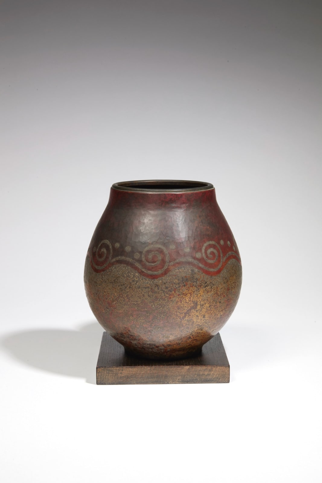 CLAUDIUS LINOSSIER, VASE, c. 1935