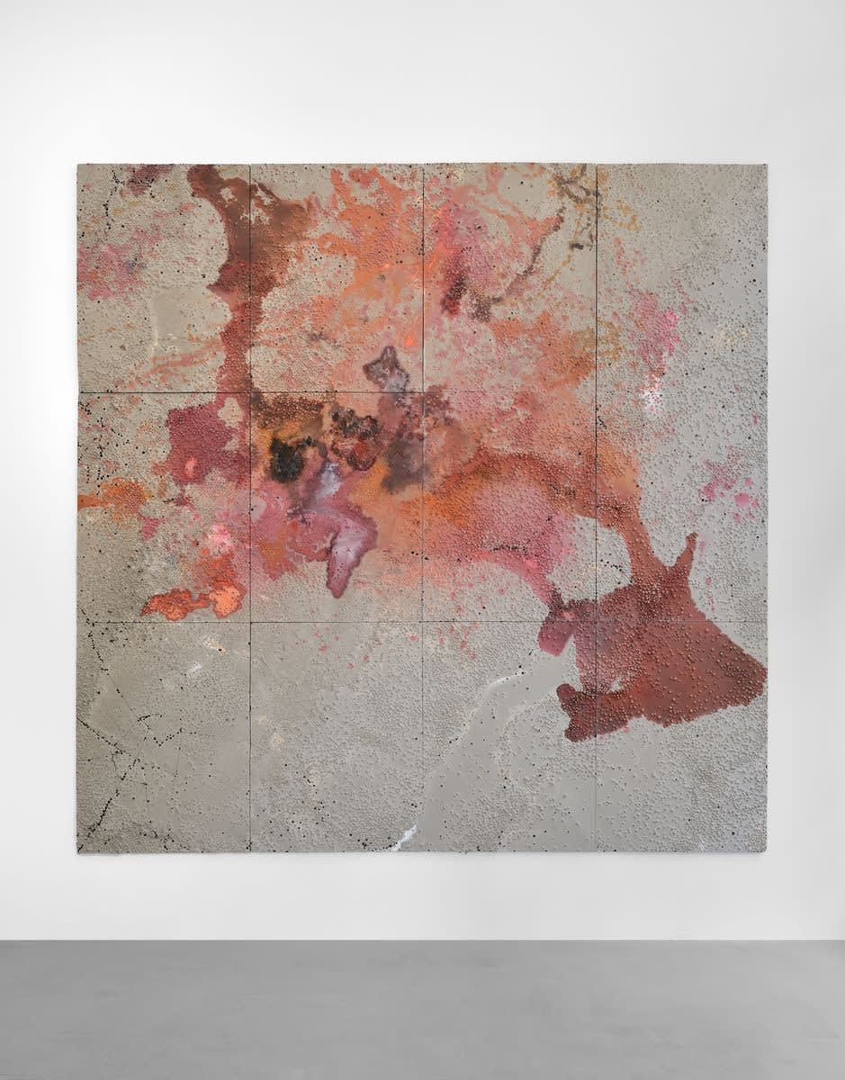 Katja Schenker, Mit angewinkelten Beinen (Platten), 2012