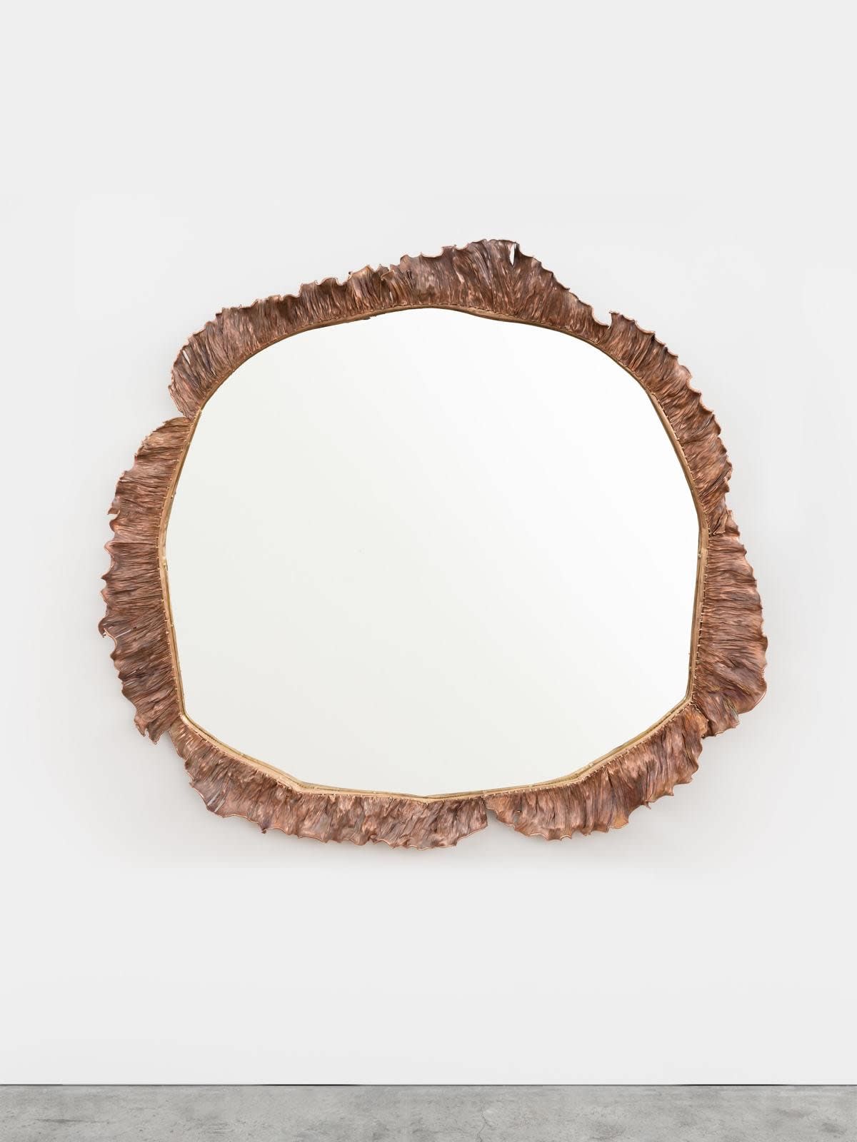 Julie Hamisky, Le grand miroir « Helios », 2024