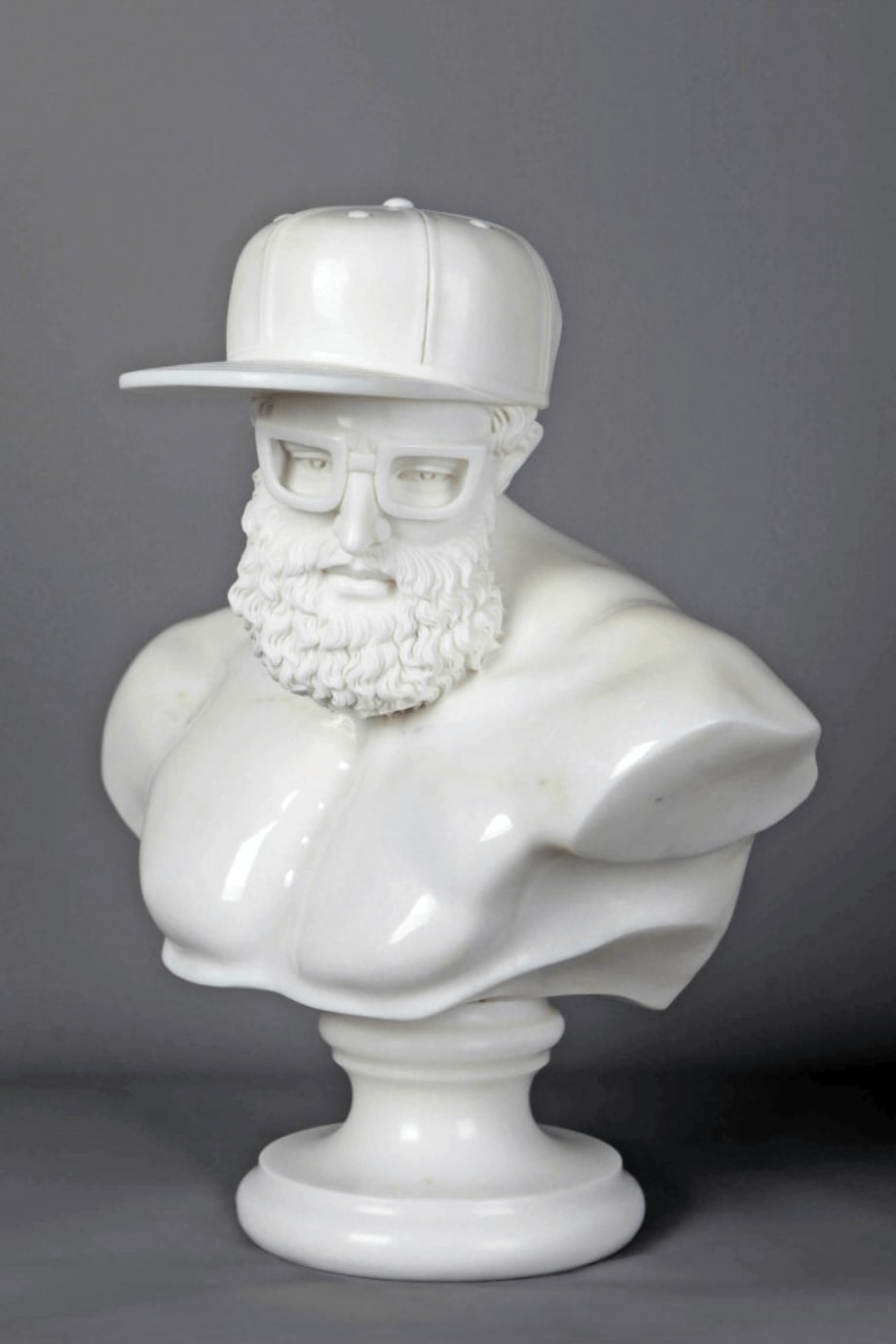 Léo Caillard, Hercules Hipster White, 2023