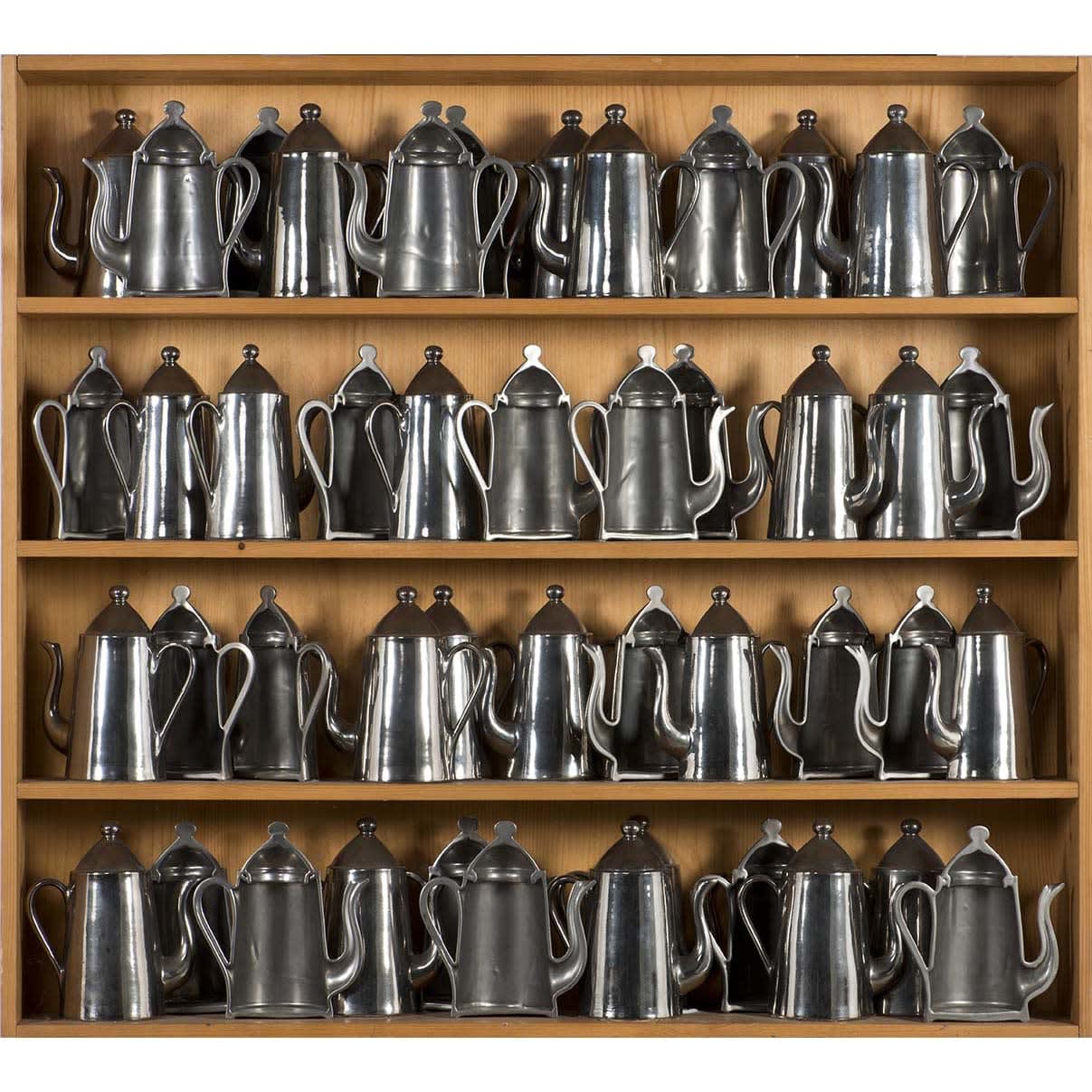 Arman, Quatre étages de conversation, 1994