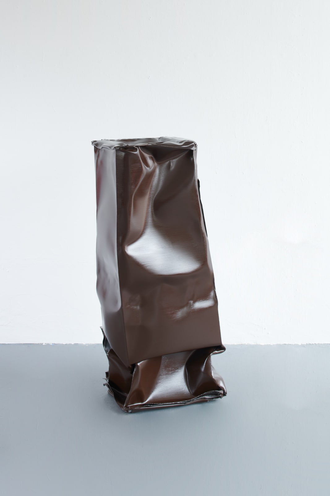 Angela-de-la-Cruz- 32