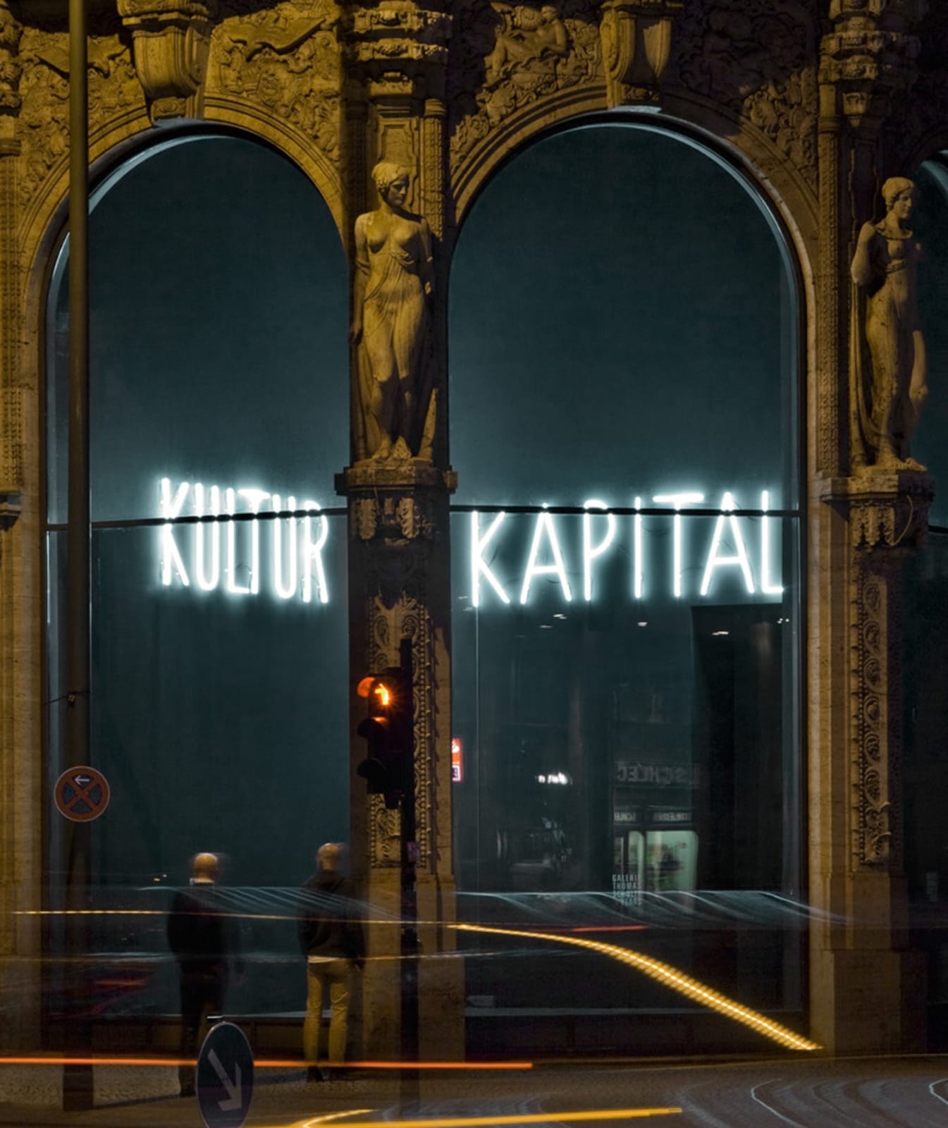 Alfredo Jaar, Kultur = Kapital, installation view Galerie Thomas Schulte 2012 high res