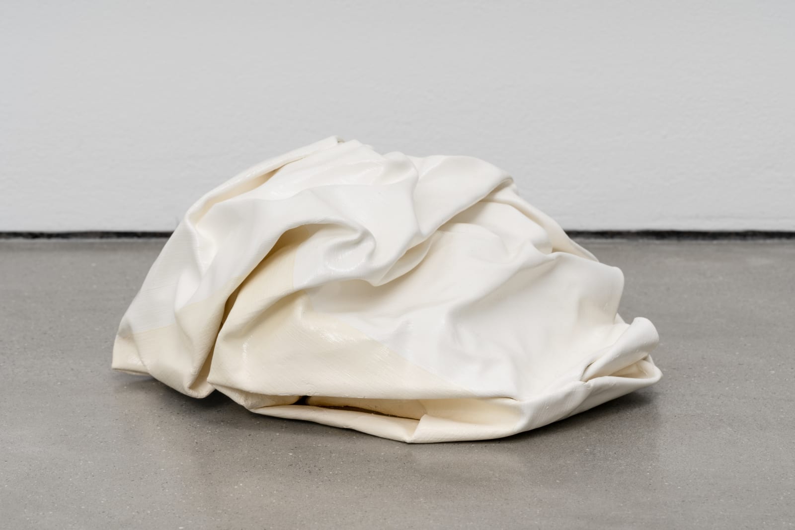 Angela de la Cruz, Mini-Nothing (White/Off-White),, 2010-13