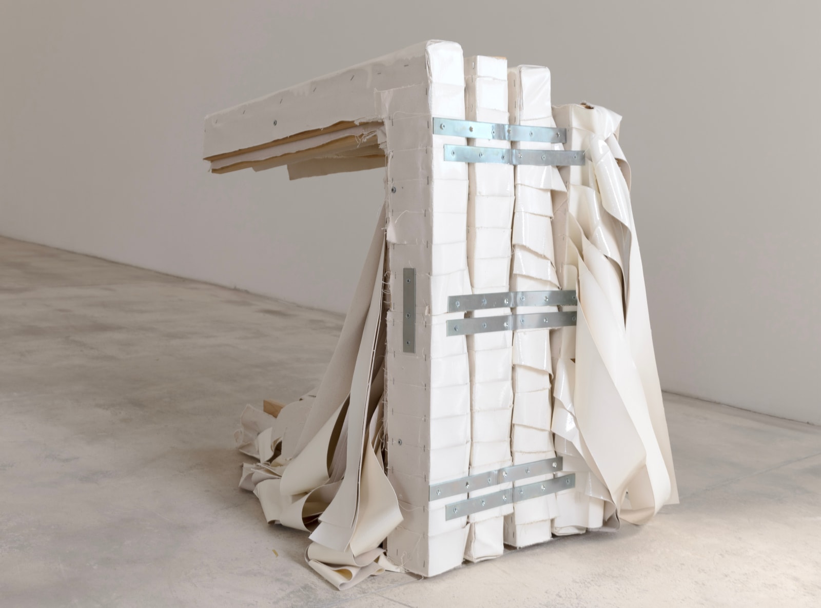 Angela de la Cruz, Barricade (White), 2023