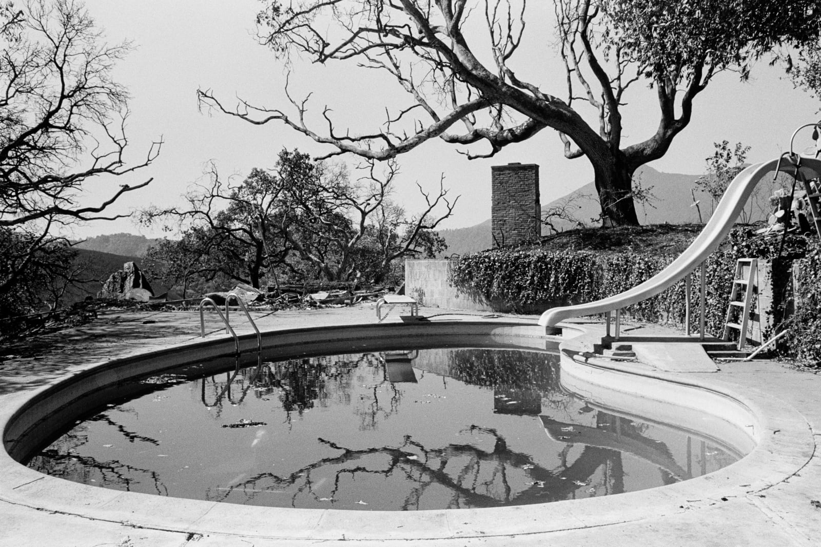 Mimi Plumb, The White Sky #29, Pool, Fire above San Rafael, 1976