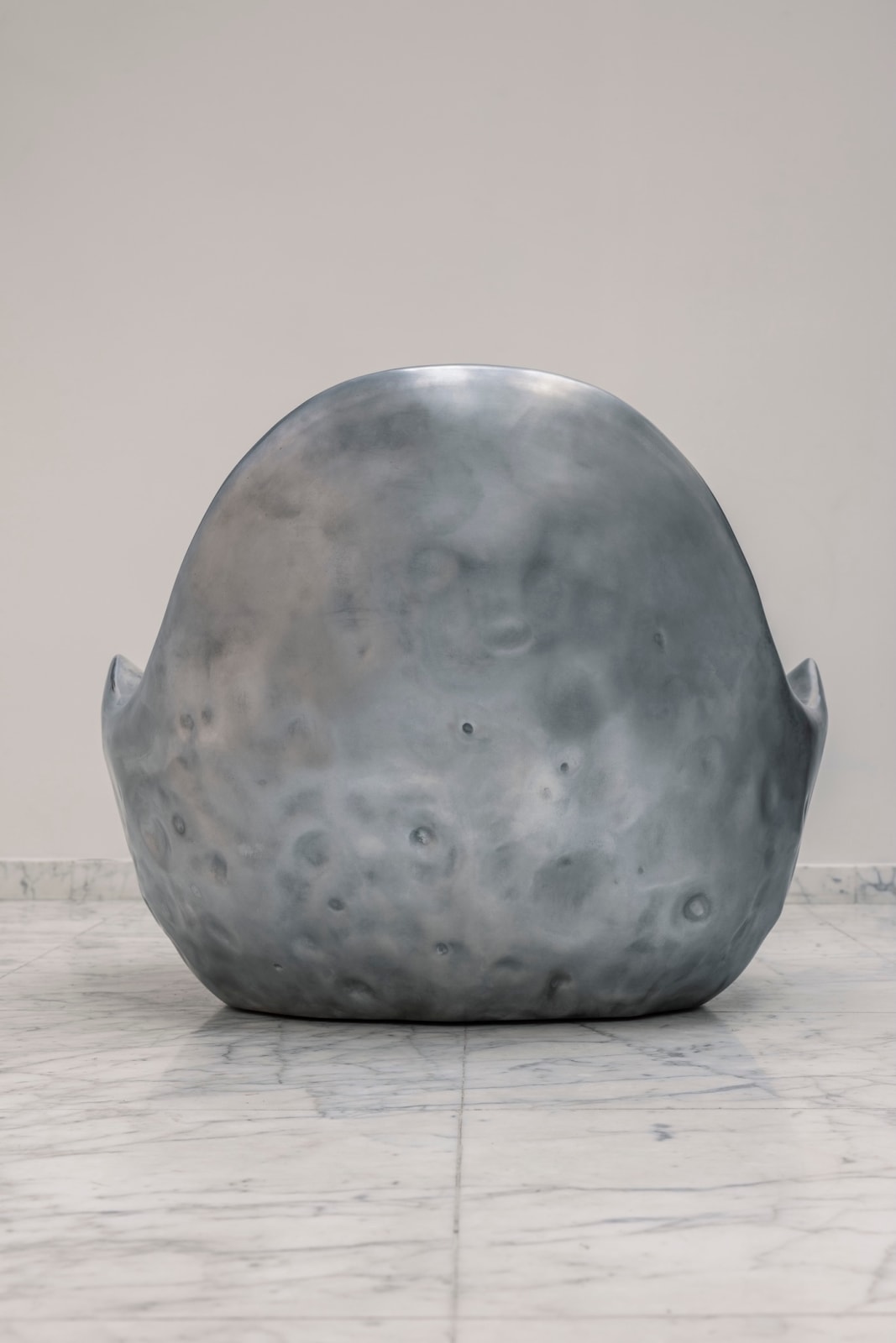 Irene Cattaneo, "Caresses nocturnes" chair, 2025