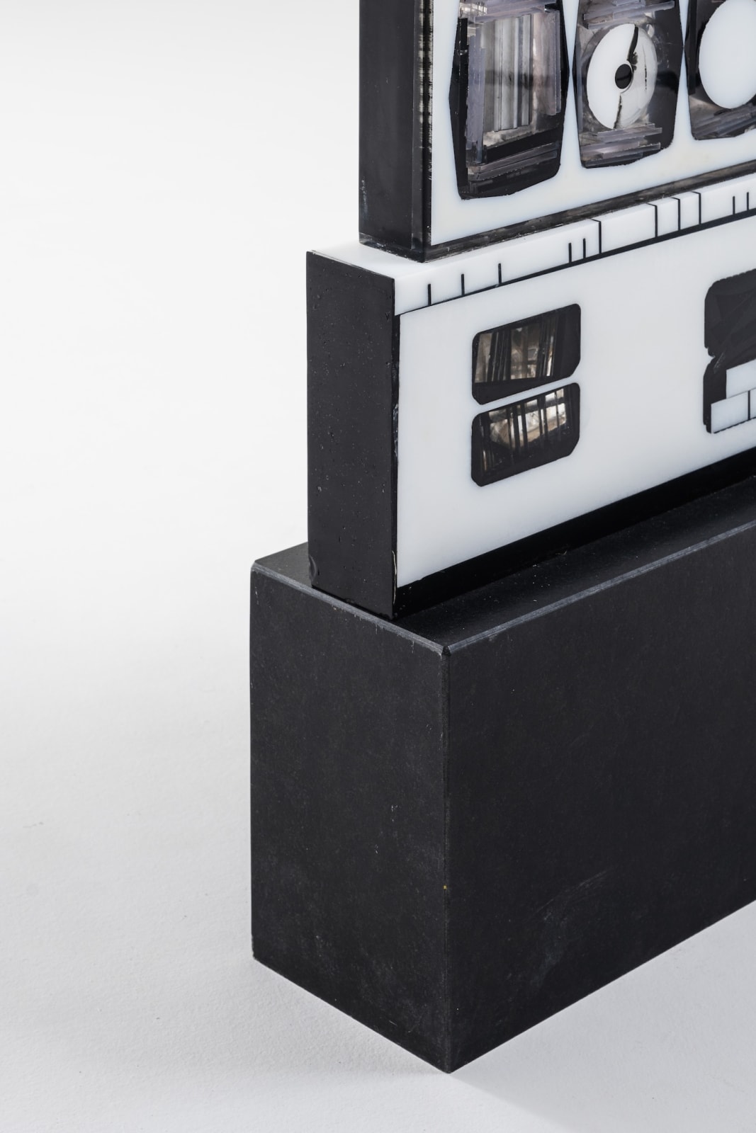 Monique Rozanes, "Code Secret", 2023