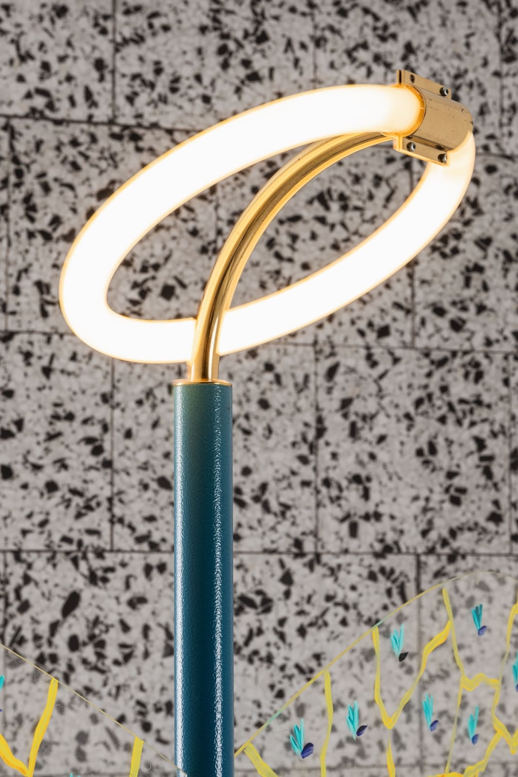 Ugo La Pietra, "Arcangelo Metropolitano" standing lamp, 1977